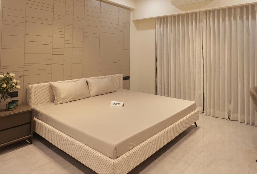 Tận dụng gác lửng, gác xép làm phòng ngủ giúp tận dụng chiều cao